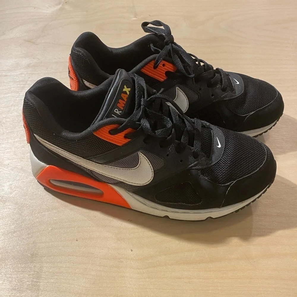 Nike Air Max Sneakers size 8